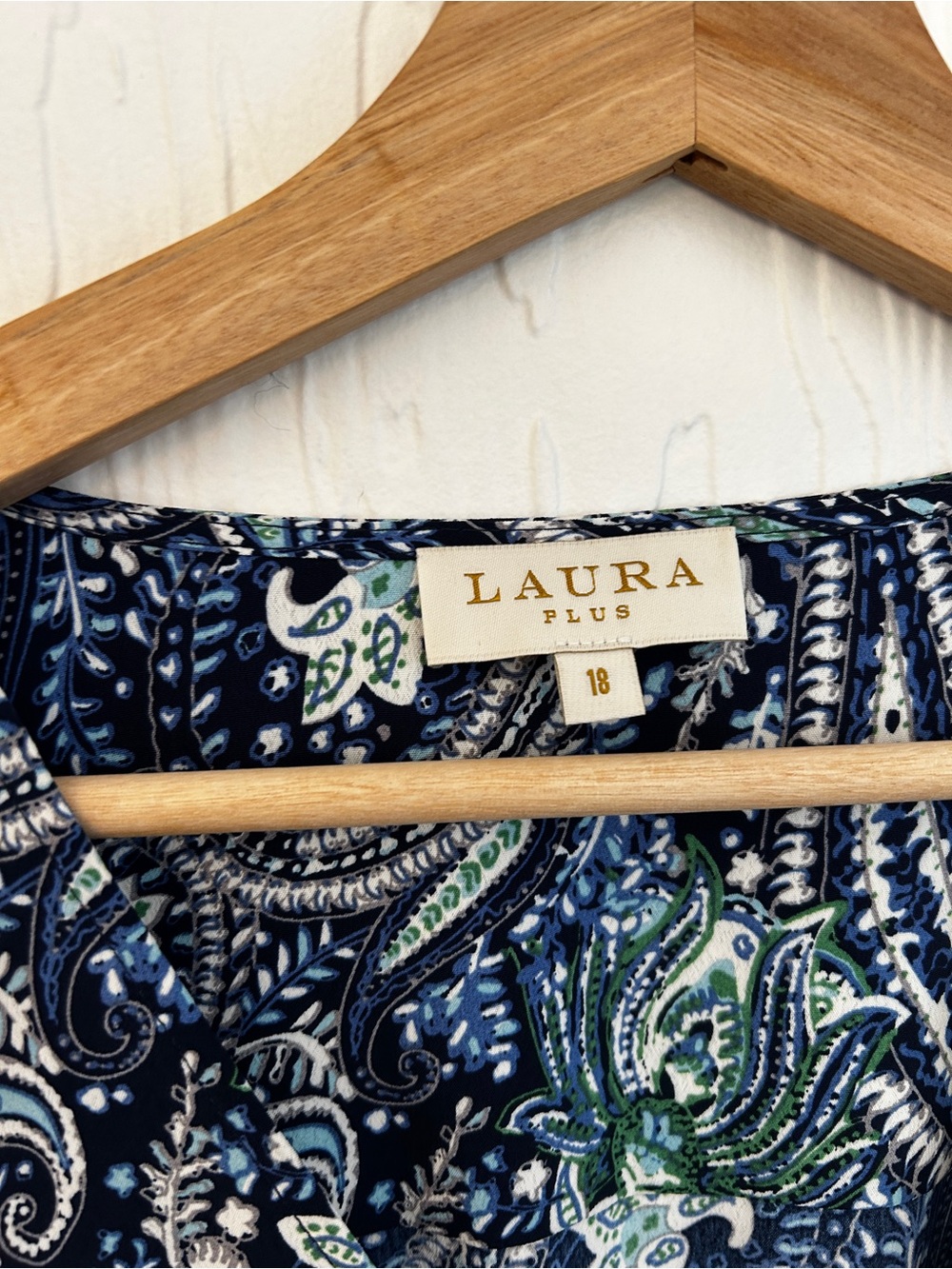 Plus Size Sleeveless V-Neck Maxi Dress in Navy Paisley - Picture 3 of 6
